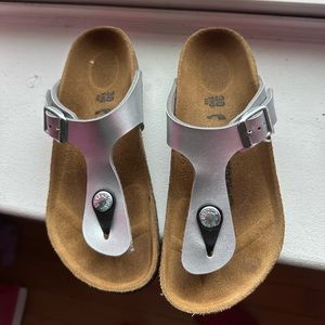 Girls silver Birkenstock sandal